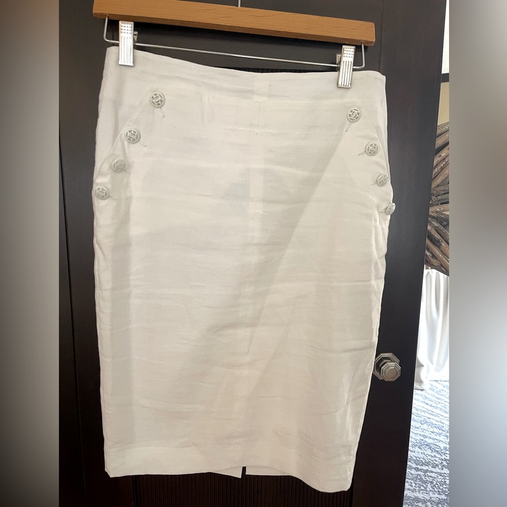 Bebe Skirt